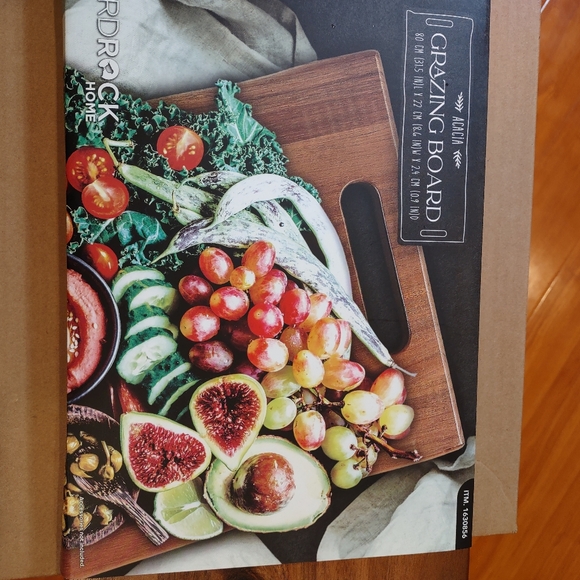 Bird Rock grazing board - Picture 2 of 8